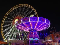 Definition & pronunciation of funfair