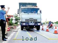 Definition & pronunciation of load