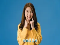 Definition & pronunciation of smile