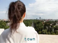 Definition & pronunciation of town