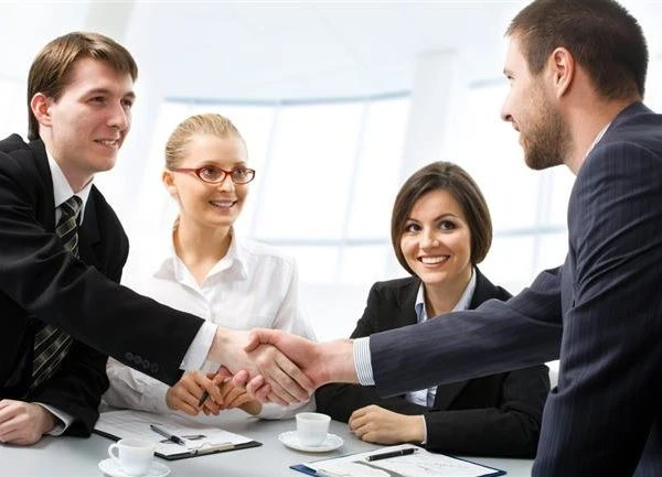 Effective ways to learn English communication